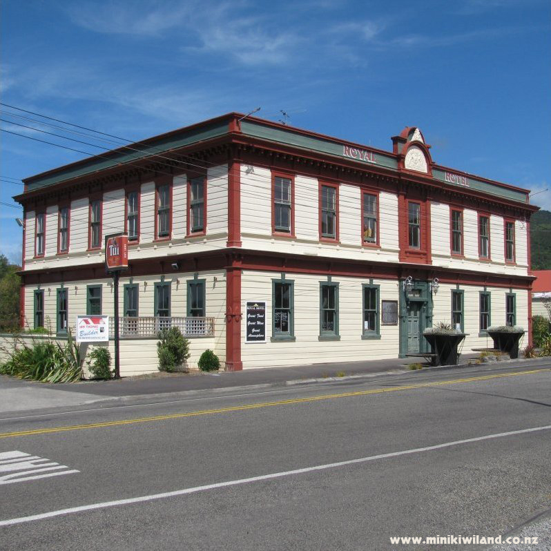 Royal Hotel in Featherston