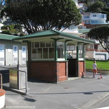 Bus Shelter in Wellington